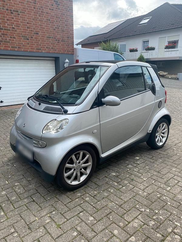 Silber Gebraucht 2006 Smart ForTwo Cabrio Cabrio | 1.850 € (Fairer Preis) - Bild 1/4