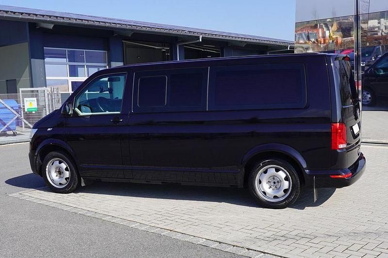 Gebraucht VW T6.1 150 PS (110 kW) 2021 Schwarz Van