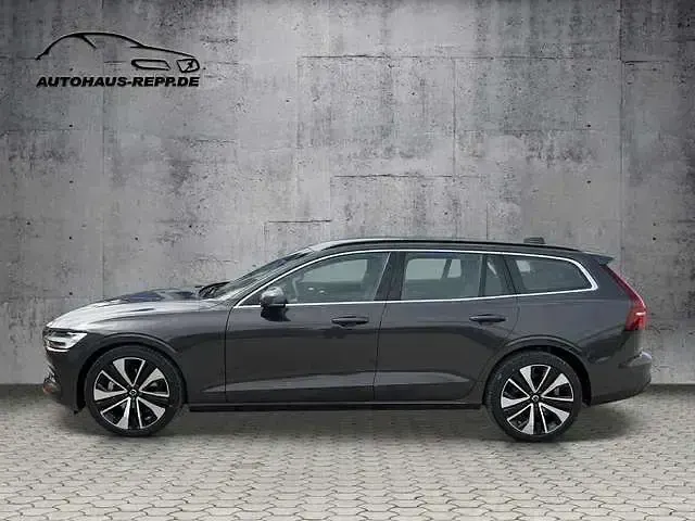 Brugt Volvo V60 Core 197 HK (144 kW) 2023 Grå Stationcar