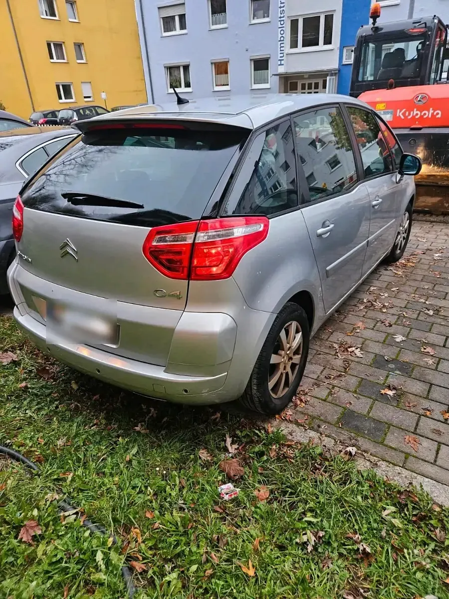 Gebraucht Citroën C4 Picasso 109 PS (80 kW) 2006 Silber Van / Kleinbus