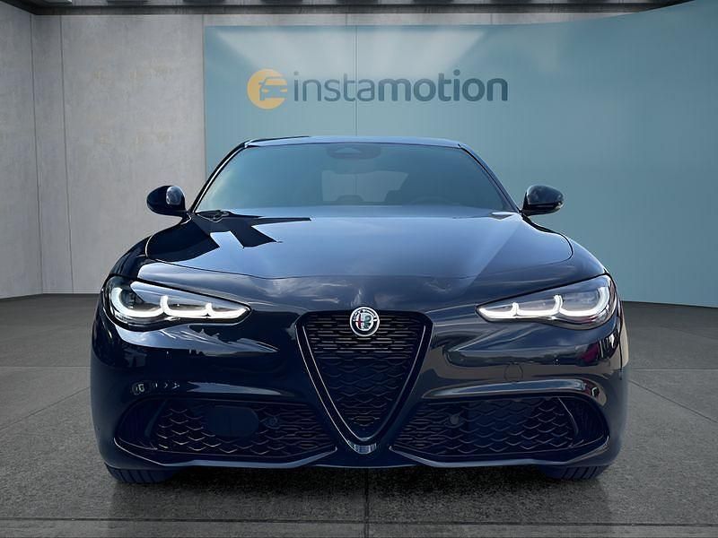 Neu Alfa Romeo Giulia Veloce 280 PS (205 kW) 2025 Schwarz Limousine