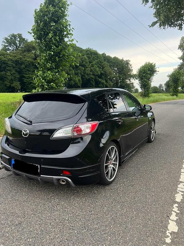 Schwarz Gebraucht 2009 Mazda 3 Limousine | 6.400 € - Bild 1/4