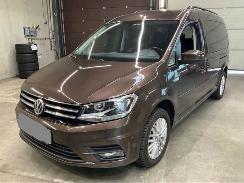 Braun Gebraucht 2019 VW Caddy Maxi Comfortline Van / Kleinbus | 29.888 € - Bild 1/4