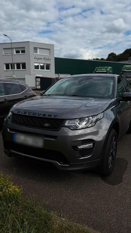 Grau Gebraucht 2017 Land Rover Discovery Sport SUV | 15.500 € (Superpreis) - Bild 1/4