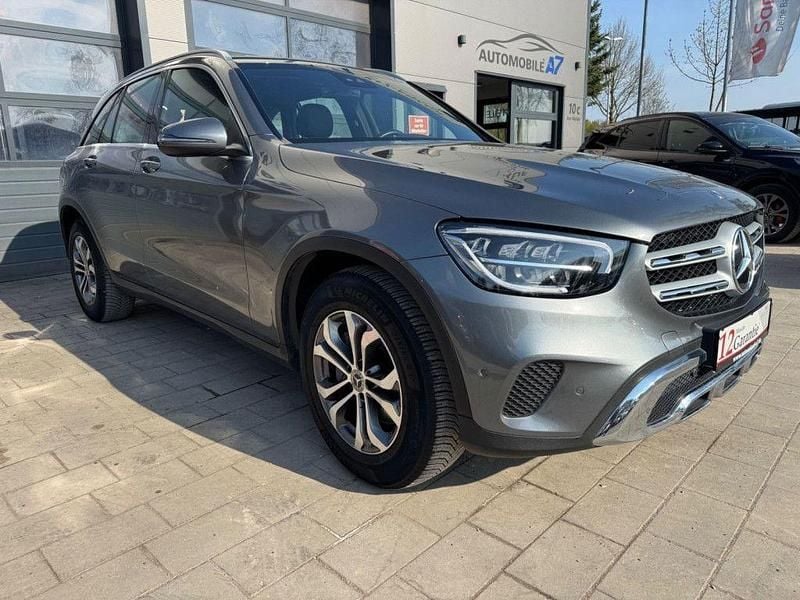 Gebraucht Mercedes GLC200 197 PS (144 kW) 2019 Grau SUV
