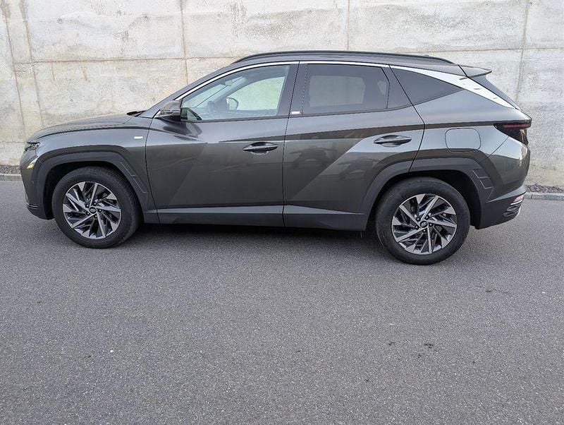Gebraucht Hyundai Tucson 136 PS (100 kW) 2021 Grau SUV