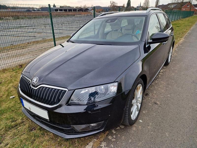 Gebraucht Skoda Octavia Elegance 140 PS (102 kW) 2014 Schwarz Kleinwagen