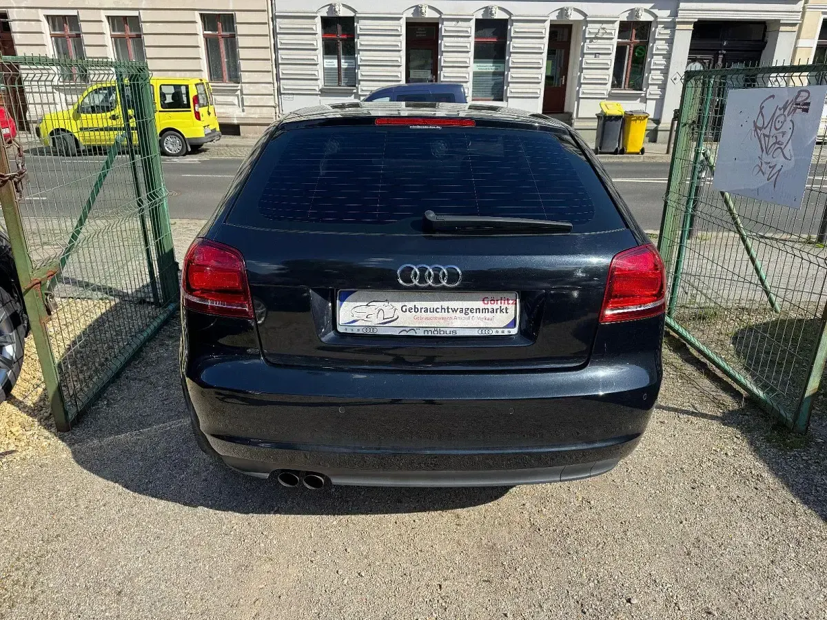 Używany Audi A3 Ambition 125 KM (91 kW) 2012 Czarny Hatchback