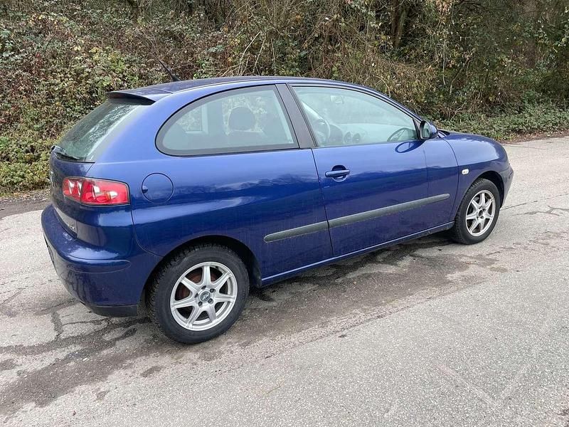 Gebraucht Seat Ibiza 75 PS (55 kW) 2005 Violett Limousine