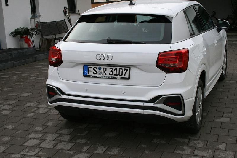 Gebraucht Audi Q2 S-Line 150 PS (110 kW) 2023 Weiß SUV