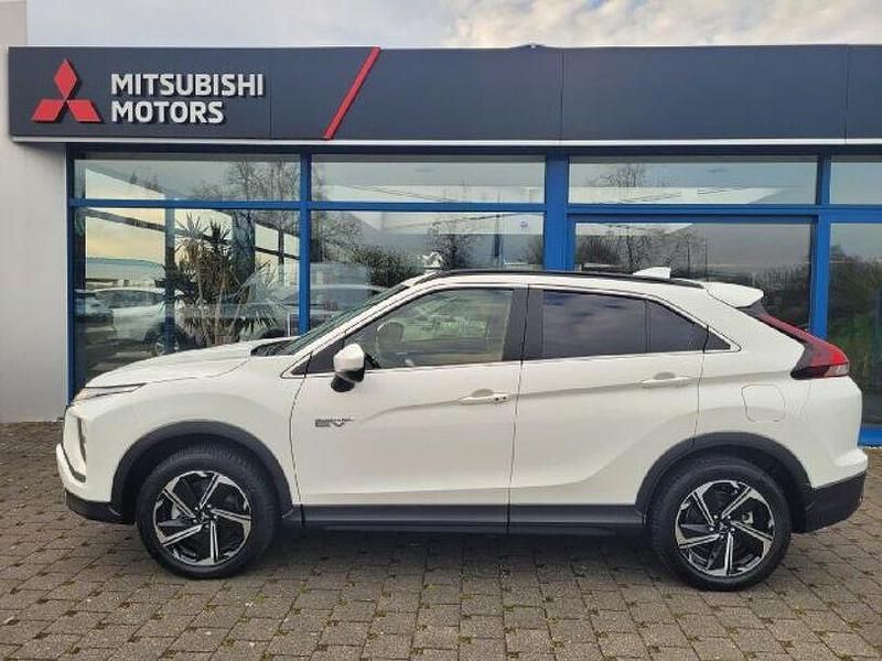 Używany Mitsubishi Eclipse Cross 188 KM (138 kW) 2022 Biały SUV