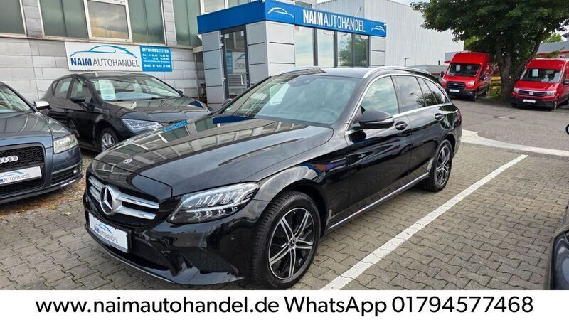 Schwarz Gebraucht 2021 Mercedes C220 Avantgarde Limousine | 26.900 € (Superpreis) - Bild 1/4