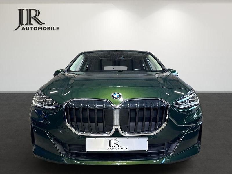 Gebraucht BMW 218 Active Tourer Performance 136 PS (100 kW) 2023 Grün Van / Kleinbus