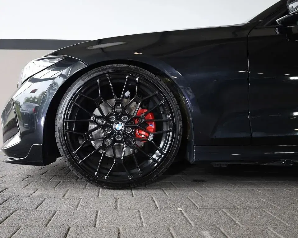 Gebraucht BMW 330 Performance 258 PS (189 kW) 2024 Schwarz Limousine