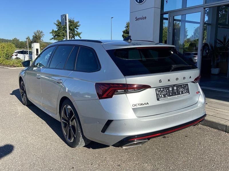 Gebraucht Skoda Octavia RS 200 PS (147 kW) 2021 Brilliant silber metallic Kombi