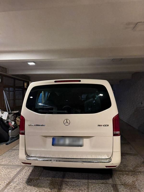 Gebraucht Mercedes Vito 120 PS (88 kW) 2017 Gelb Van