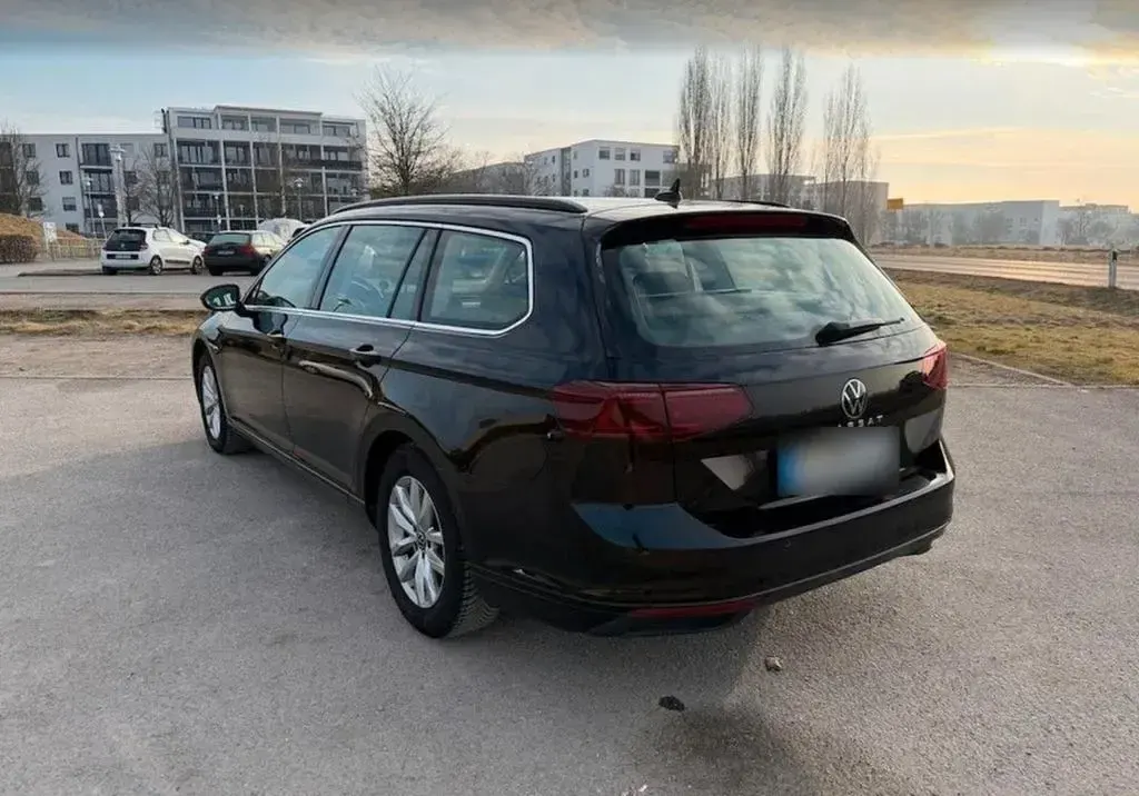 Usata VW Passat 150 CV (110 kW) 2022 Nero Station wagon