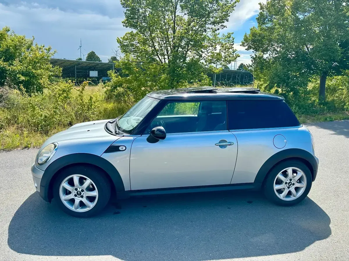 Gebraucht Mini Cooper 120 PS (88 kW) 2009 Silber Kleinwagen