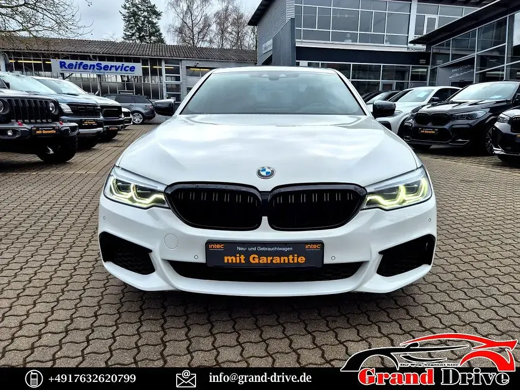 Używany BMW M550 Performance 462 KM (339 kW) 2019 Biały Sedan/Limuzyna