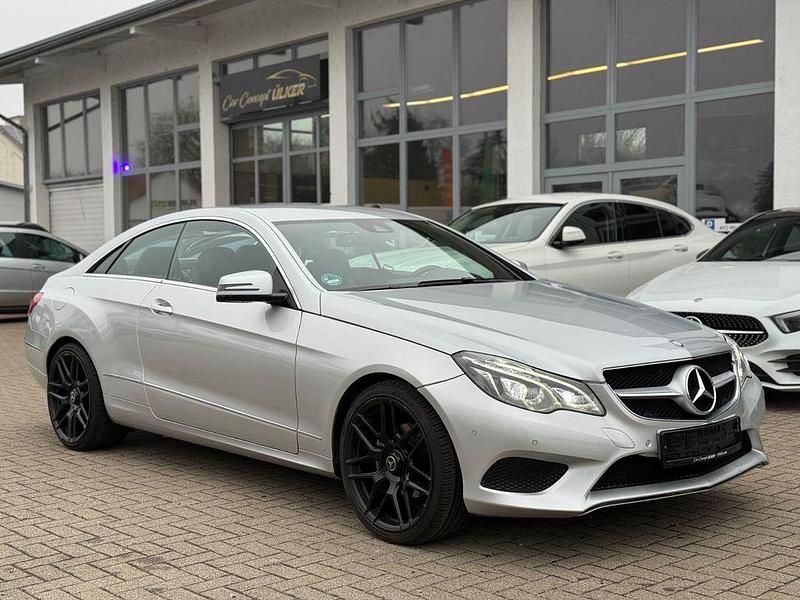 Silber Gebraucht 2014 Mercedes E200 Coupé | 14.999 € (Superpreis) - Bild 1/4