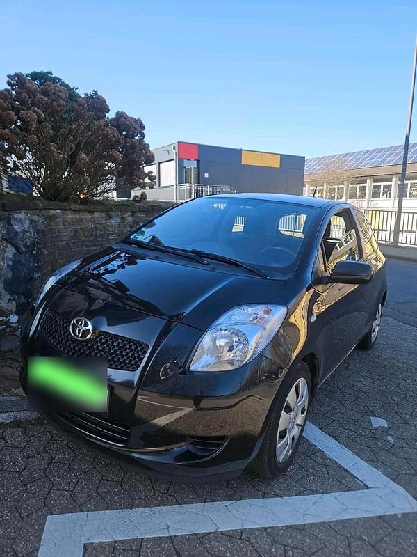 Gebraucht Toyota Yaris 87 PS (63 kW) 2007 Schwarz Kleinwagen