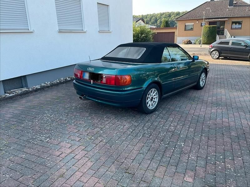 Second-hand Audi 80 133 CP (97 kW) 1991 Verde Cabrio