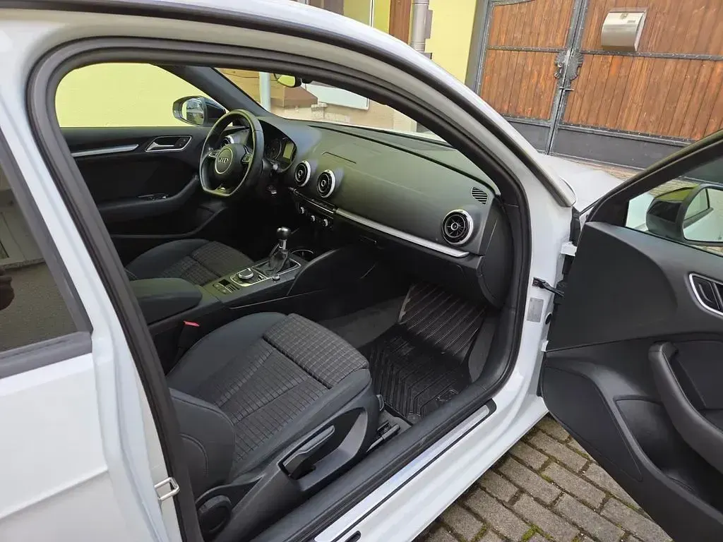 Gebraucht Audi A3 Ambition 150 PS (110 kW) 2015 Weiß Limousine