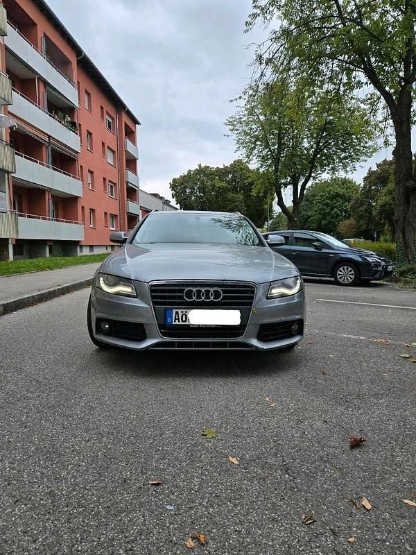 Silber Gebraucht 2010 Audi A4 Kombi | 6.999 € (Teuer) - Bild 1/4