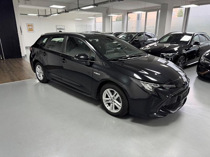 Gebraucht Toyota Corolla Hybrid 98 PS (72 kW) 2020 Schwarz Limousine