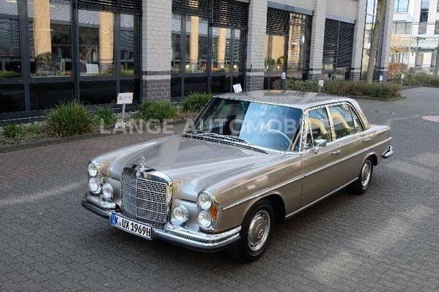Gebraucht Mercedes 300 170 PS (125 kW) 1969 Beige metallic Limousine