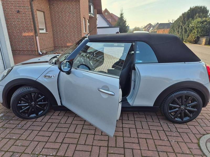 Gebraucht Mini Cooper S Cabriolet 192 PS (141 kW) 2019 Weiß Cabrio