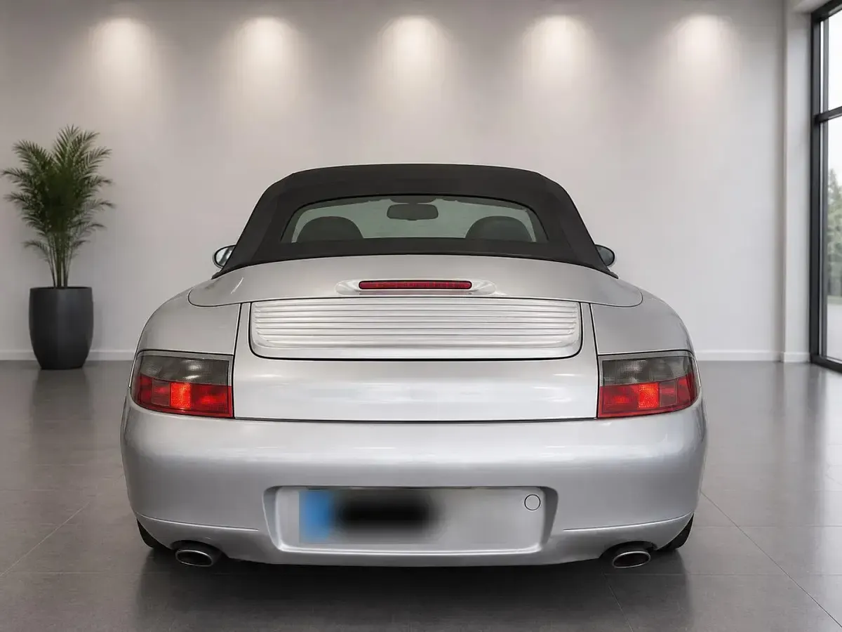 Gebraucht Porsche 996 300 PS (220 kW) 1998 Silber Cabrio