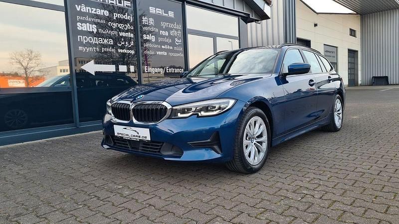 Gebraucht BMW 320 Advantage 190 PS (139 kW) 2021 Blau Limousine
