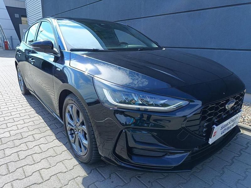 Gebraucht Ford Focus ST 125 PS (91 kW) 2024 Schwarz Limousine