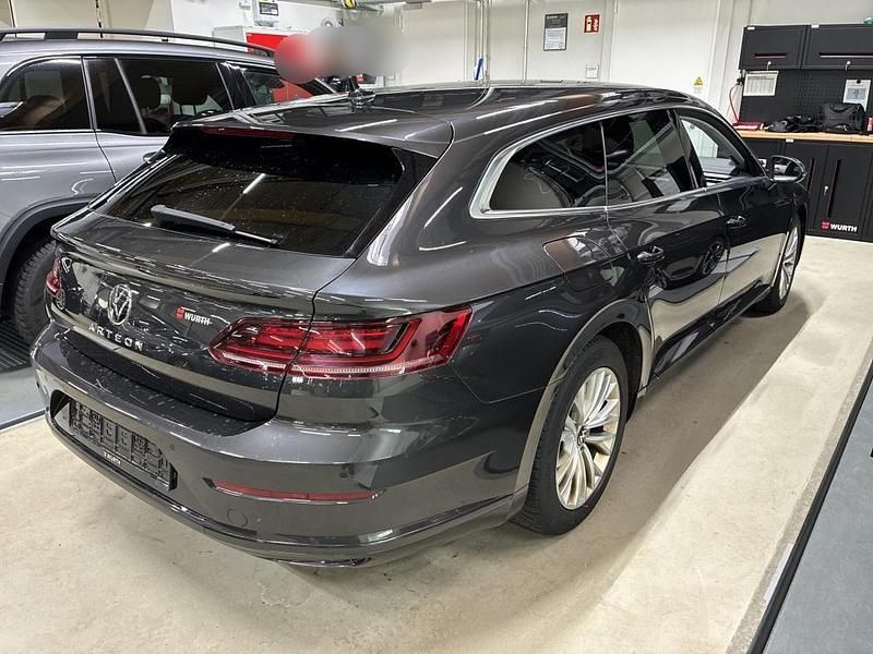 Gebraucht VW Arteon 150 PS (110 kW) 2023 Grau Limousine