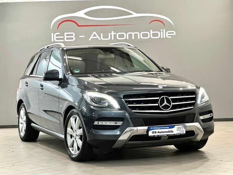 Gebraucht Mercedes ML350 258 PS (189 kW) 2012 Grau SUV