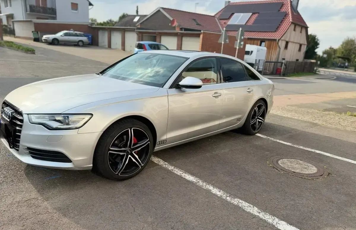 Gebraucht Audi A6 Ambiente 177 PS (130 kW) 2013 Silber Limousine