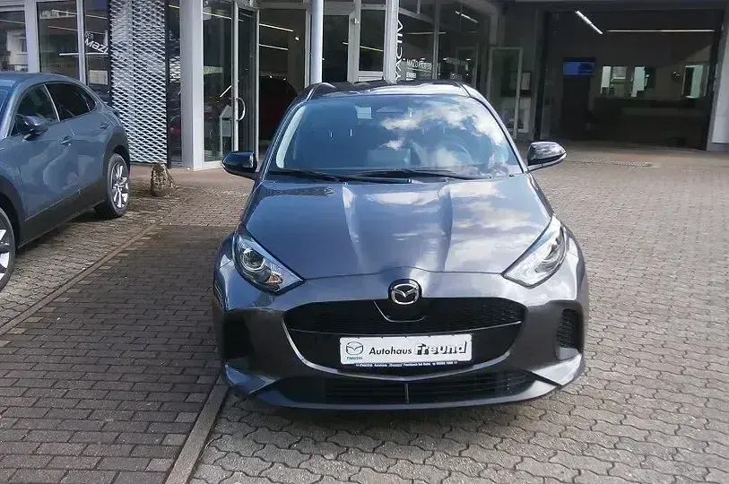 Neu Mazda 2 Center-Line 116 PS (85 kW) 2025 Lead grey Kleinwagen