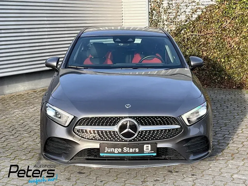 Gebraucht Mercedes A220 AMG line 190 PS (139 kW) 2019 Mountaingrau  met. Limousine