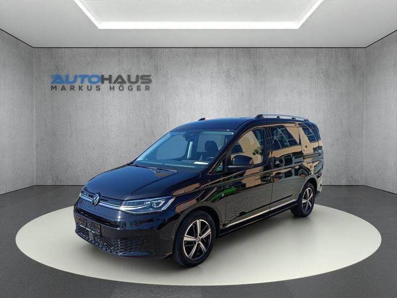 Deepblack perl: Gebraucht 2023 VW Caddy Maxi Style Van / Kleinbus | 38.490 € (Fairer Preis) - Bild 1/4