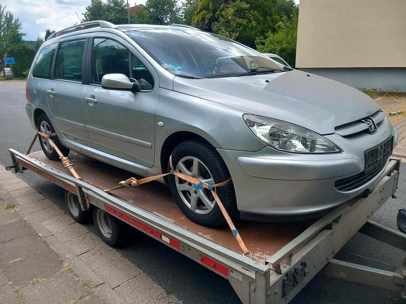 Grau Gebraucht 2004 Peugeot 307 Kombi | 499 € (Superpreis) - Bild 1/4