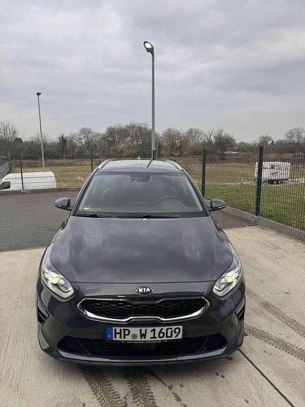 (h8g) pentametal met. Gebraucht 2019 Kia Ceed Sportswagon Spirit Kombi | 17.500 € (Fairer Preis) - Bild 1/4