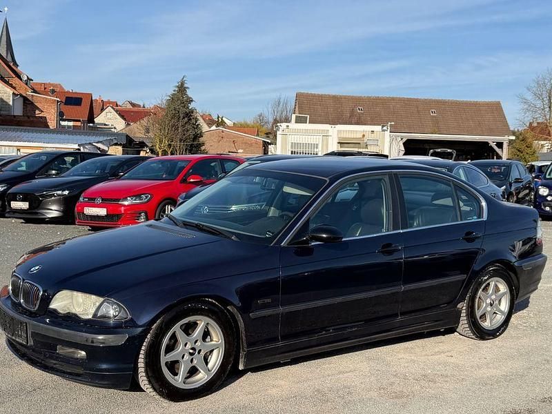 Gebraucht BMW 320 Sport Line 150 PS (110 kW) 1998 Schwarz Limousine