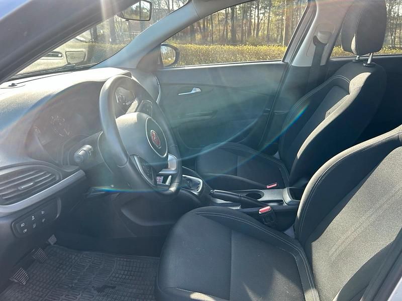 Gebraucht Fiat Tipo 120 PS (88 kW) 2017 Silber Kombi
