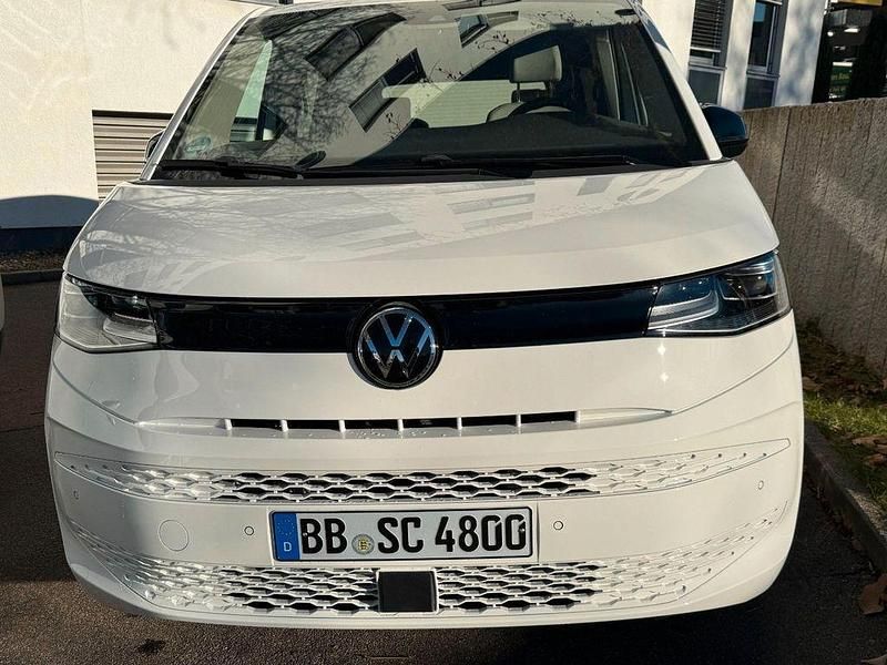 Usata VW Multivan 150 CV (110 kW) 2024 Bianco Monovolume