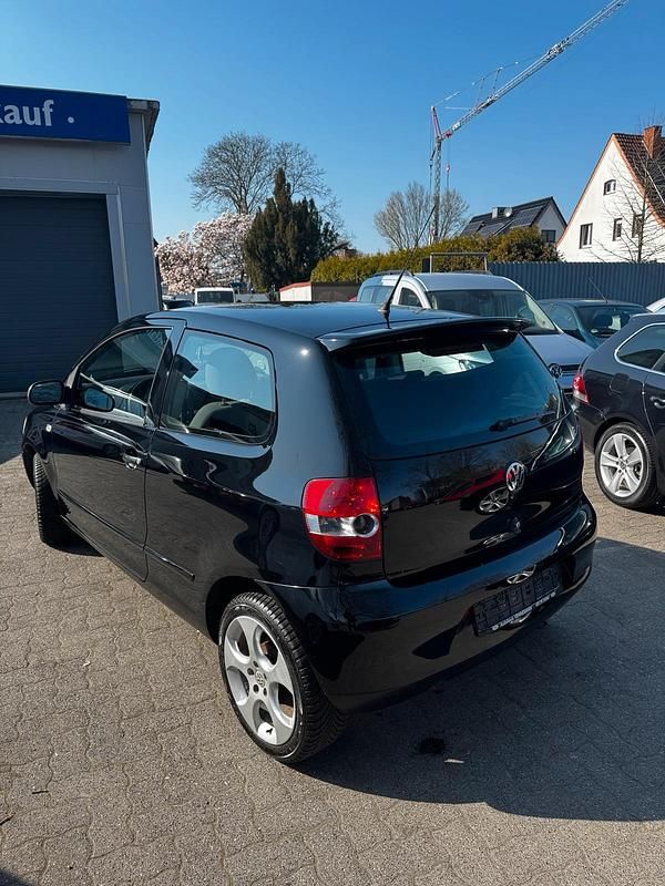 Gebraucht VW Fox 59 PS (43 kW) 2011 Schwarz Kleinwagen