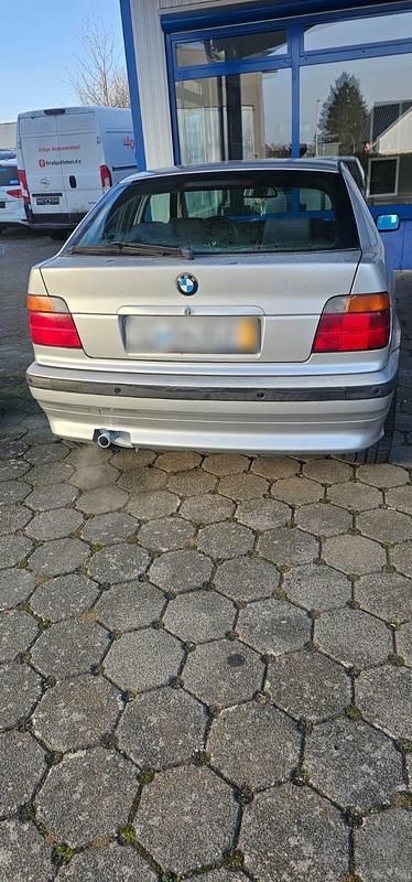 Usado BMW 316 116 HP (85 kW) 2000 Prateado