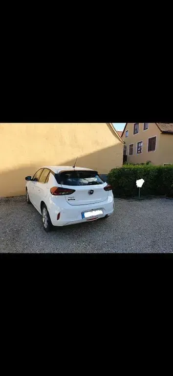 Używany Opel Corsa Elegance 101 KM (74 kW) 2020 Biały Hatchback