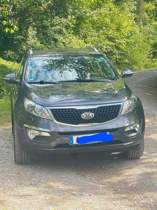 Grau Gebraucht 2014 Kia Sportage SUV | 11.000 € (Guter Preis) - Bild 1/4