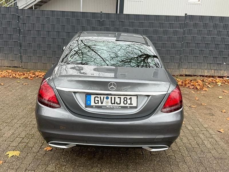 Gebraucht Mercedes C200 Avantgarde 160 PS (117 kW) 2020 Grau Limousine